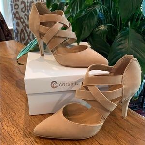 NIB Nubuck soft heels size 8